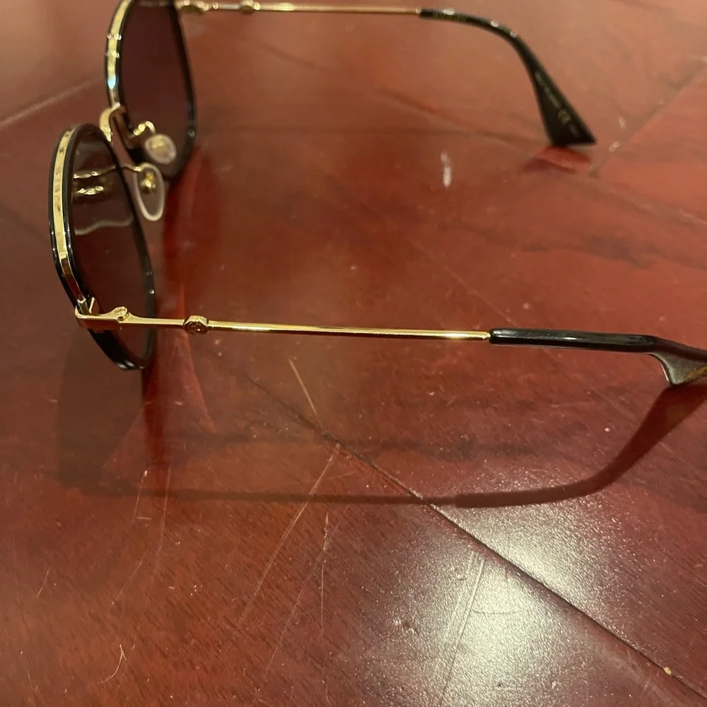 Gucci Women's GG0606SK Sunglasses - Picture 3 of 9